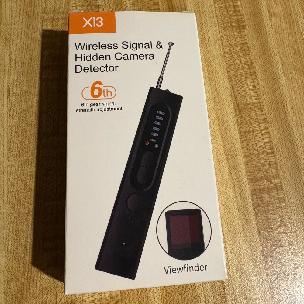 Wireless Signal & Hidden Camera Detector